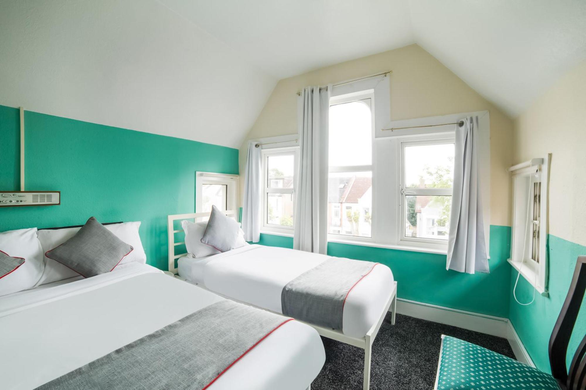 Devine Hotel, Westcliff