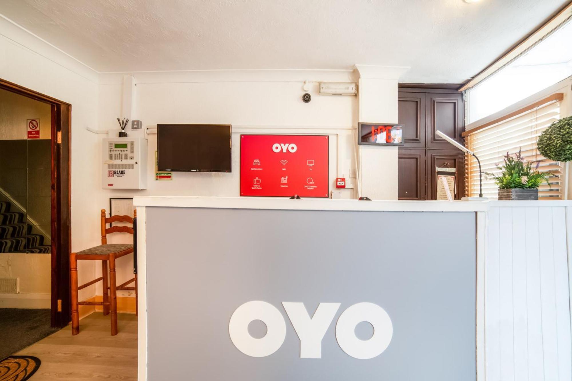 Hotel Oyo Devine 3*